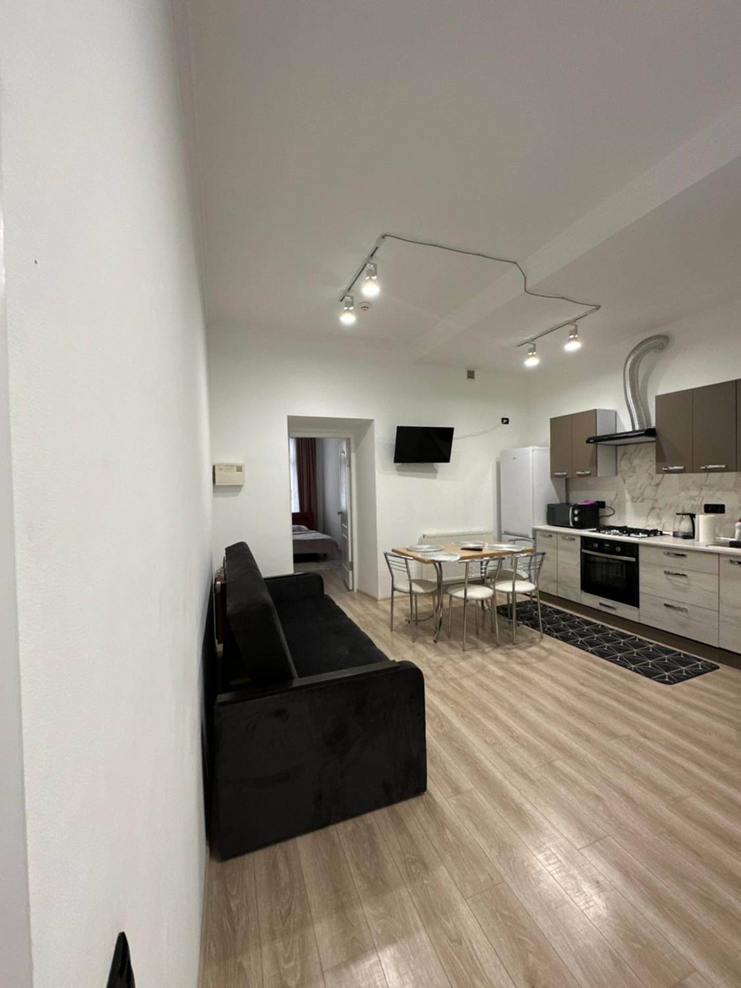 Levvv Apartment Lviv Exterior foto